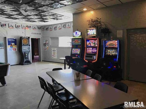 1576 N Henderson St, Galesburg, IL 61401